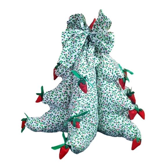 Christmas Tree Quilted Handmade Green Table Decor 14” - Picture 2 of 8